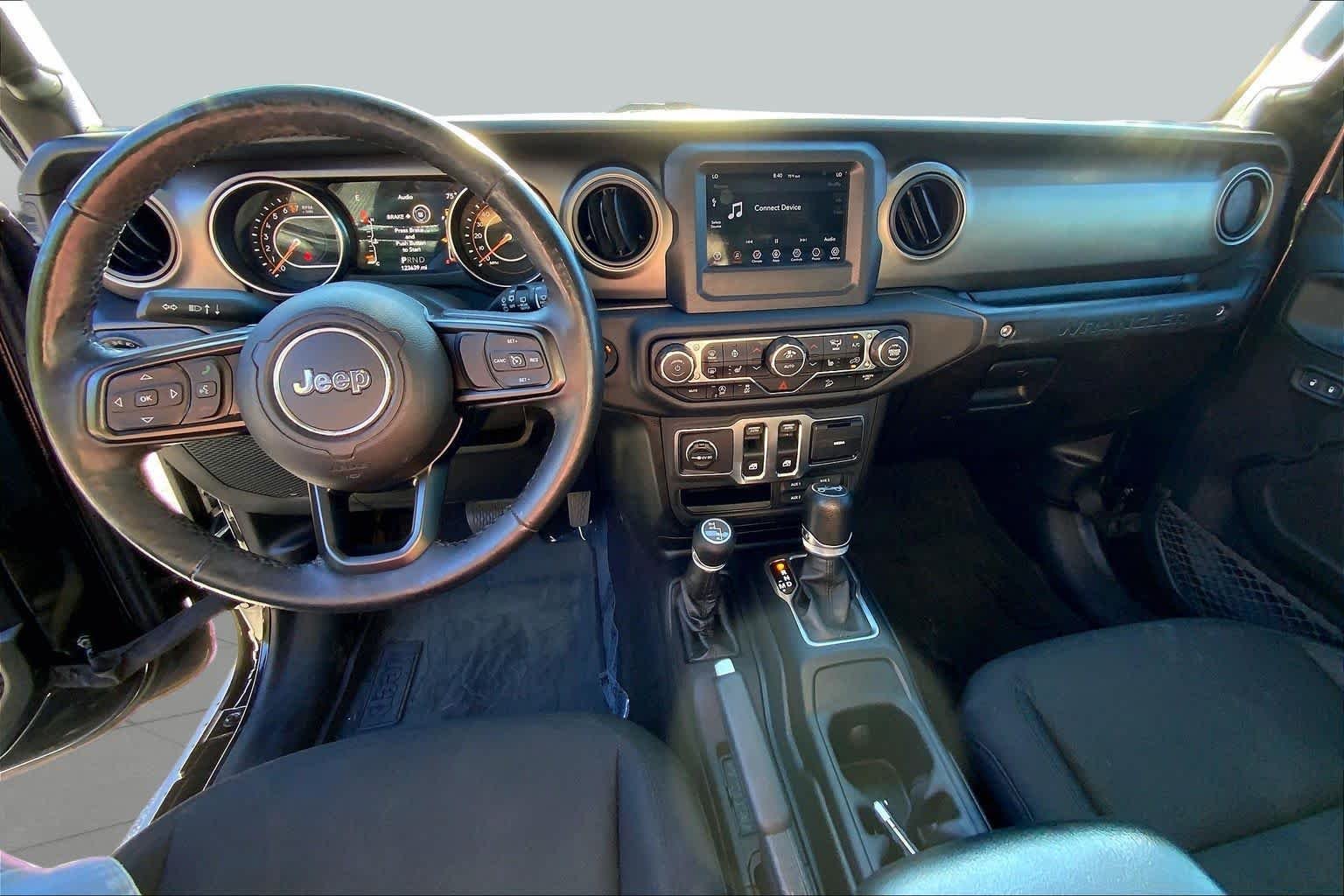 Used 2019 Black Clearcoat Jeep Sport S image 10