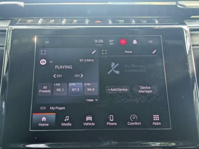 Used 2023 Red Jeep Laredo image 22