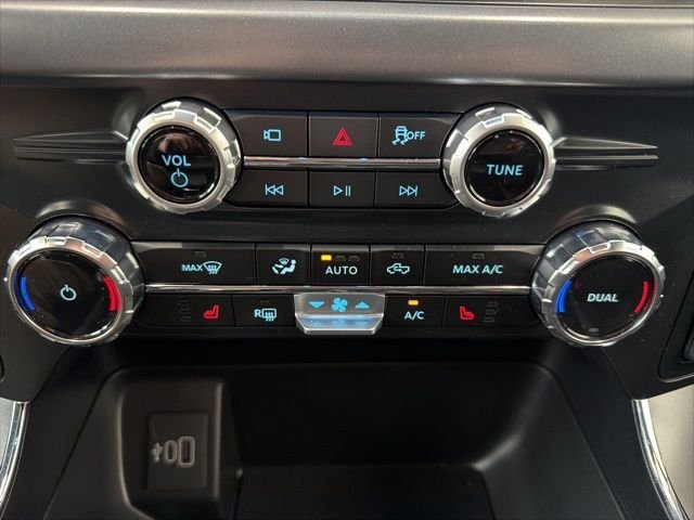 New 2026 Ruby Red Metallic Tinted Clearcoat Ford XLT image 43