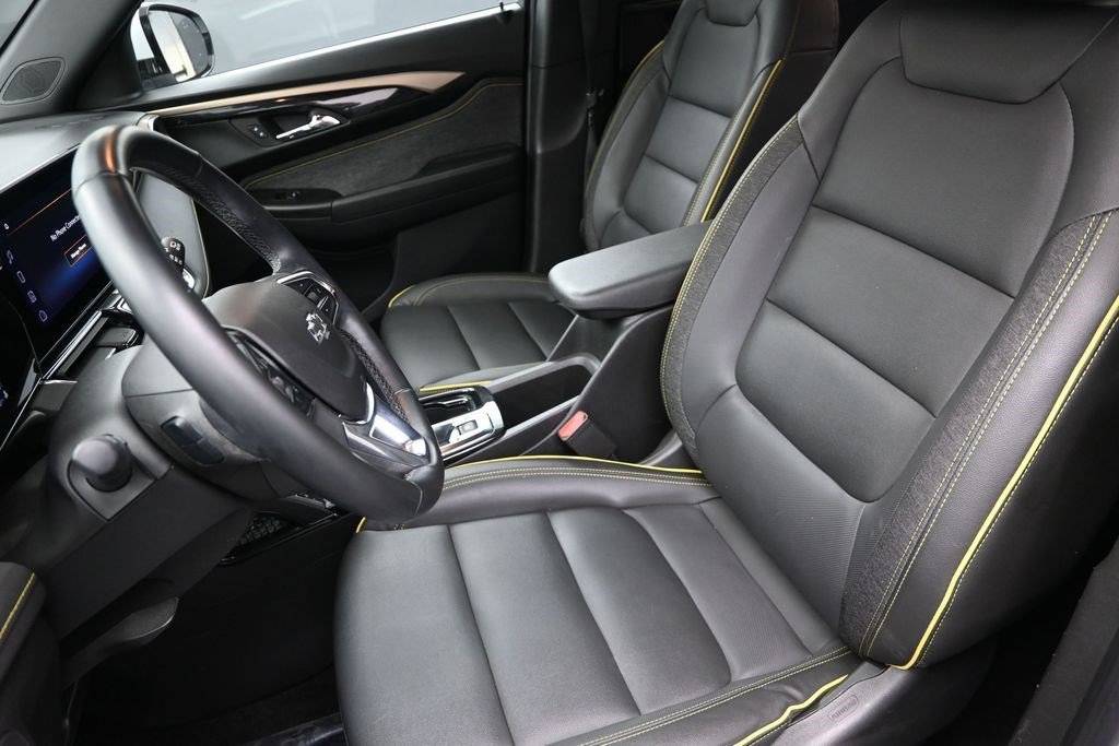 Used 2024 Summit White Chevrolet ACTIV image 16