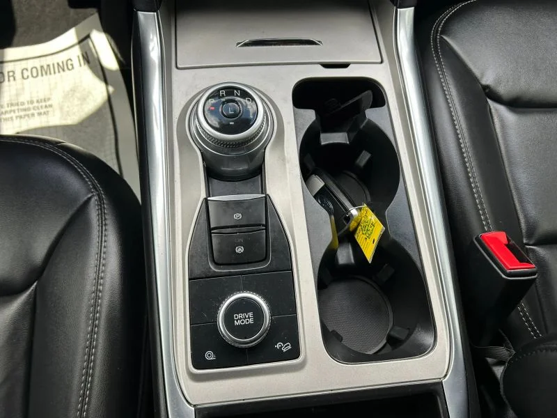 Used 2023 Black Metallic Ford XLT Sport Utility 4D image 49