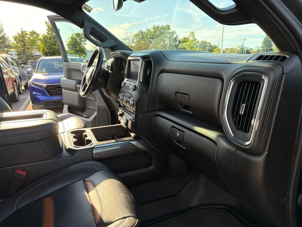 Used 2021 Blue GMC AT4 image 22