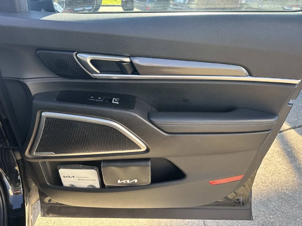 Used 2024 Black Kia S image 15