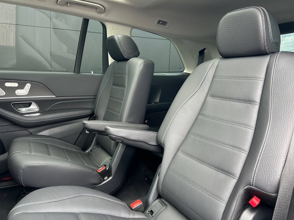 New 2026 MANUFAKTUR Alpine Grey Mercedes-Benz GLS 450 image 65