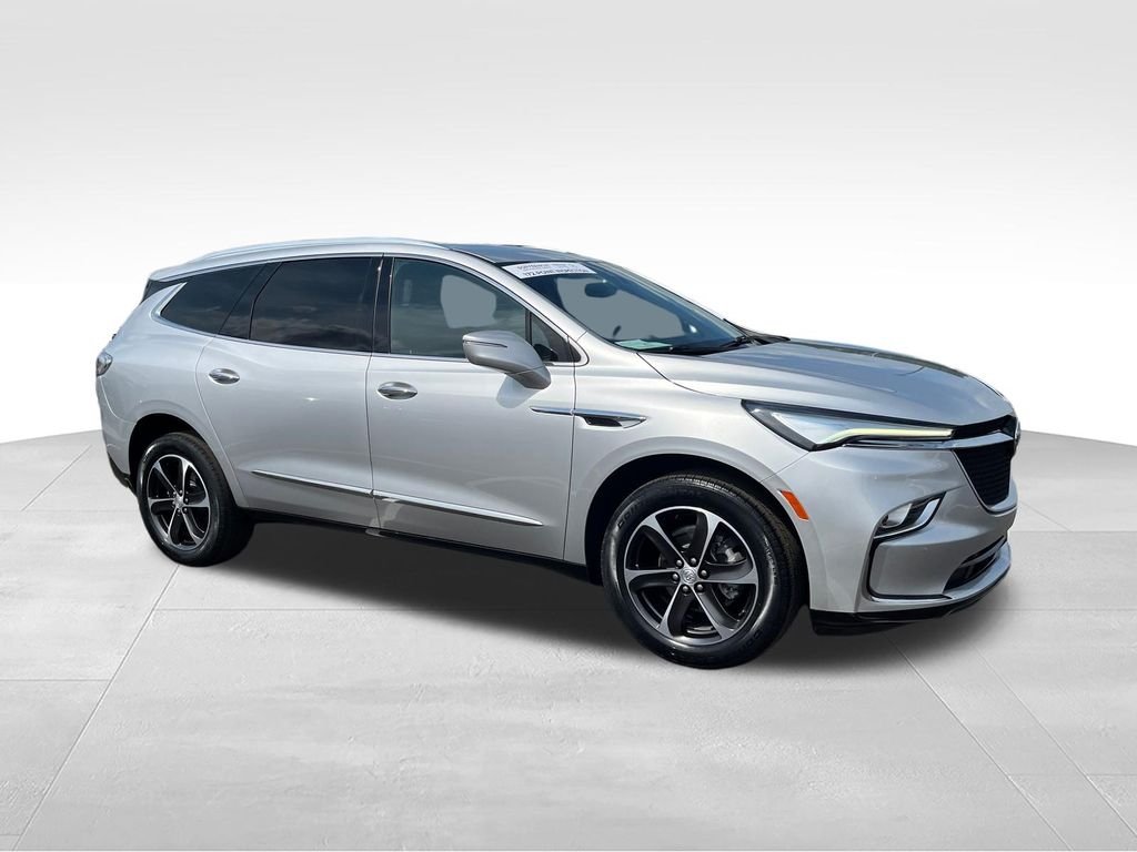 Used 2022 Silver Buick Essence image 7
