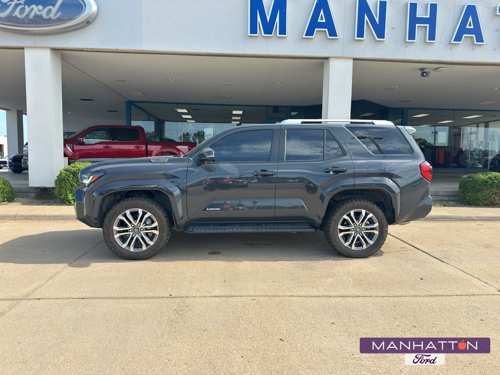 Used 2025 Gray Toyota Platinum image 1