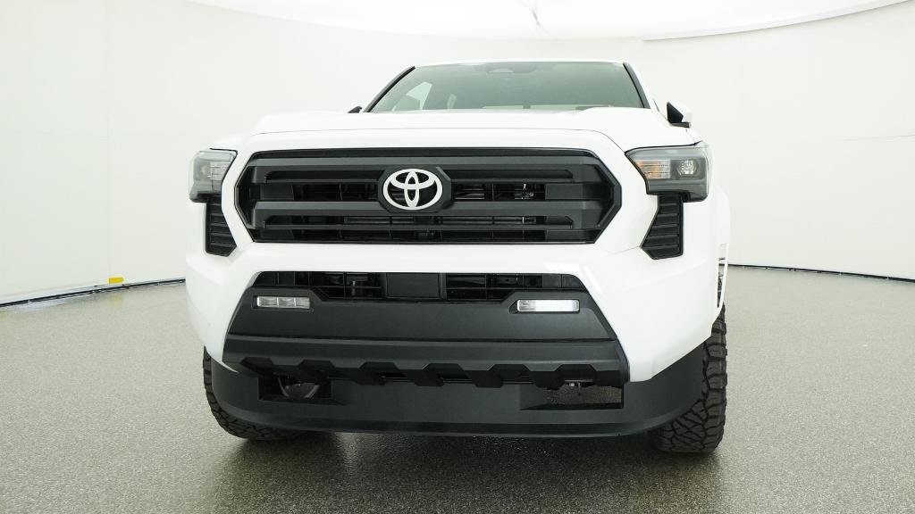 New 2026 Ice Cap Toyota SR5 image 7