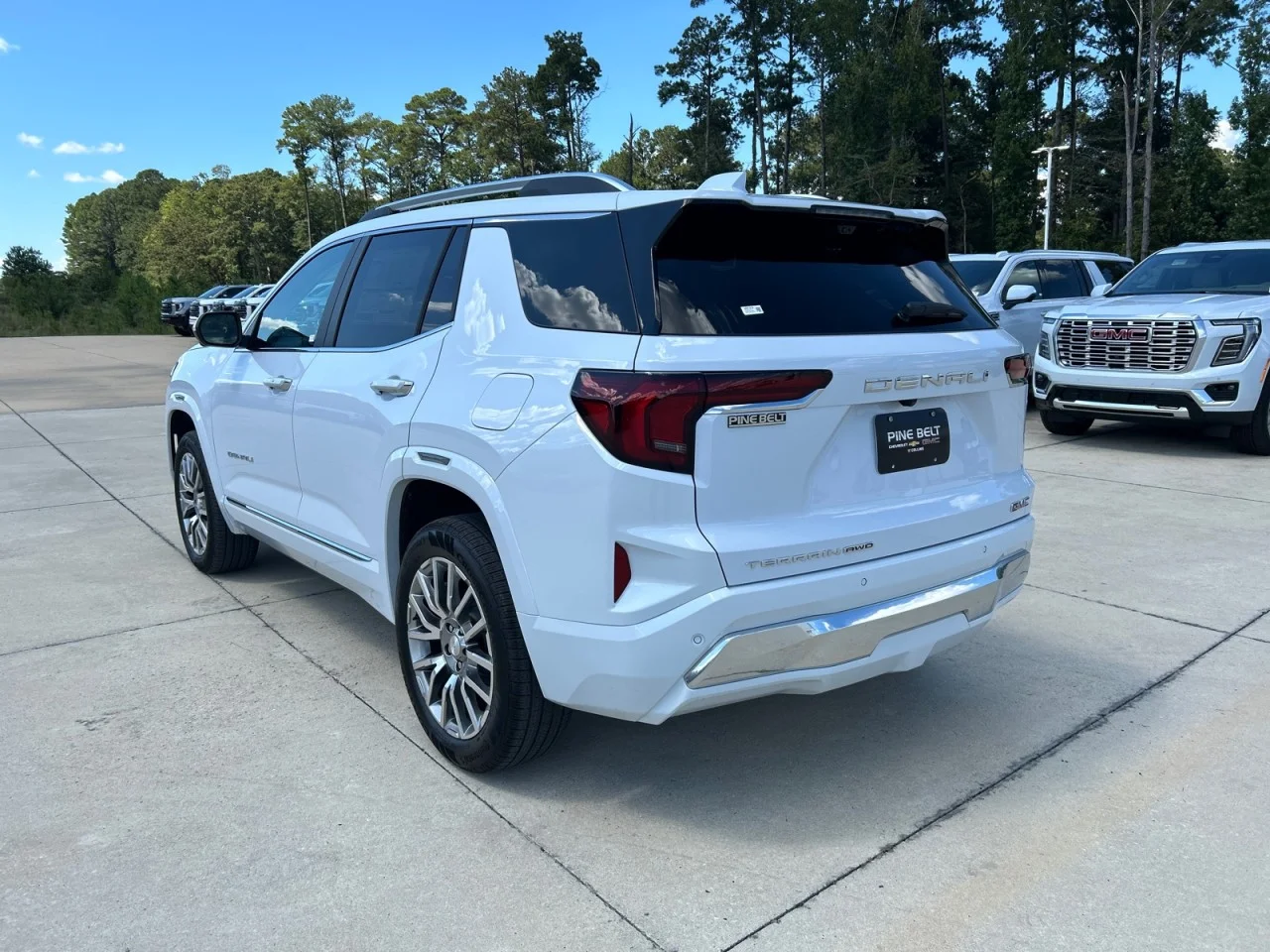 New 2027 Glacier White Tricoat GMC Denali image 4