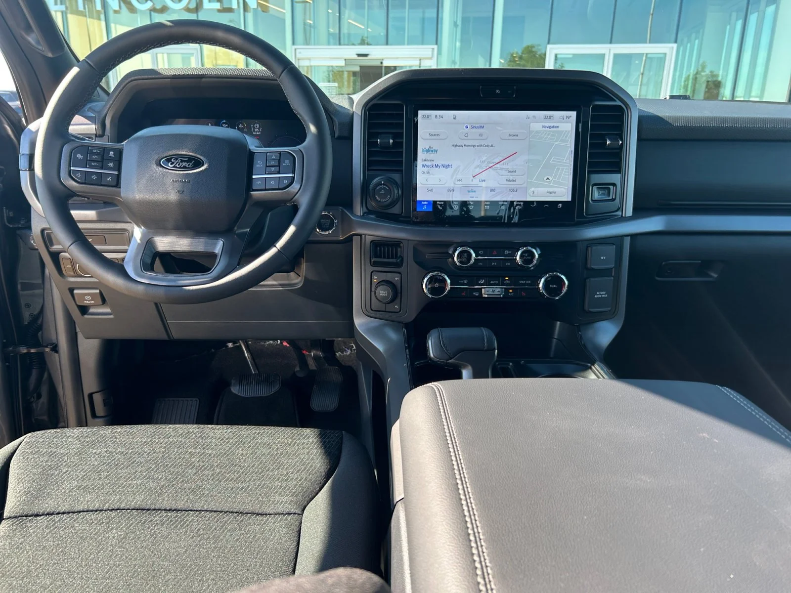 New 2026 Carbonized Grey Metallic Ford XLT image 19