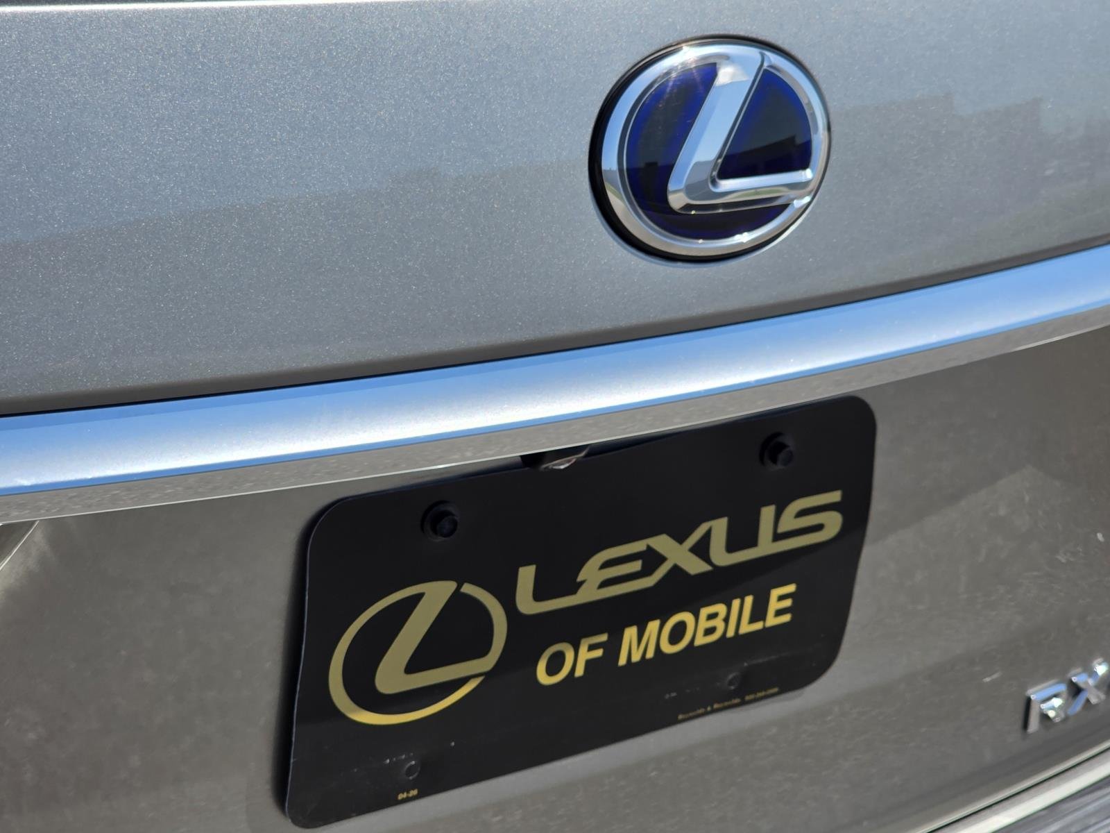 Used 2020 Silver Lexus 450h image 30