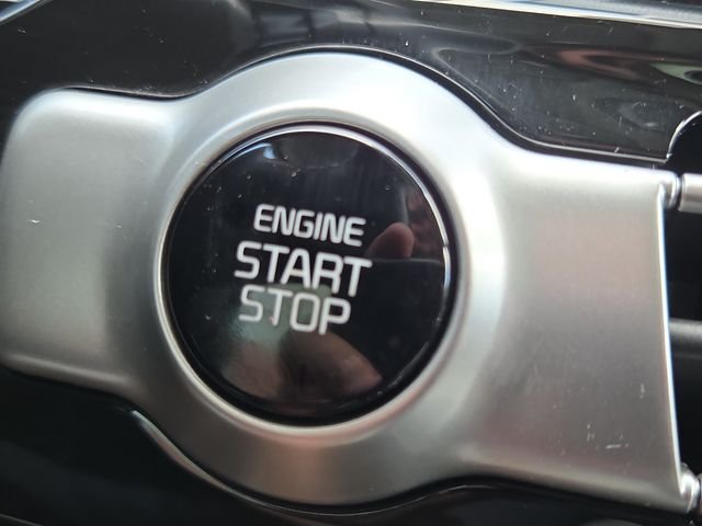 Used 2021 Yellow Kia SX image 18