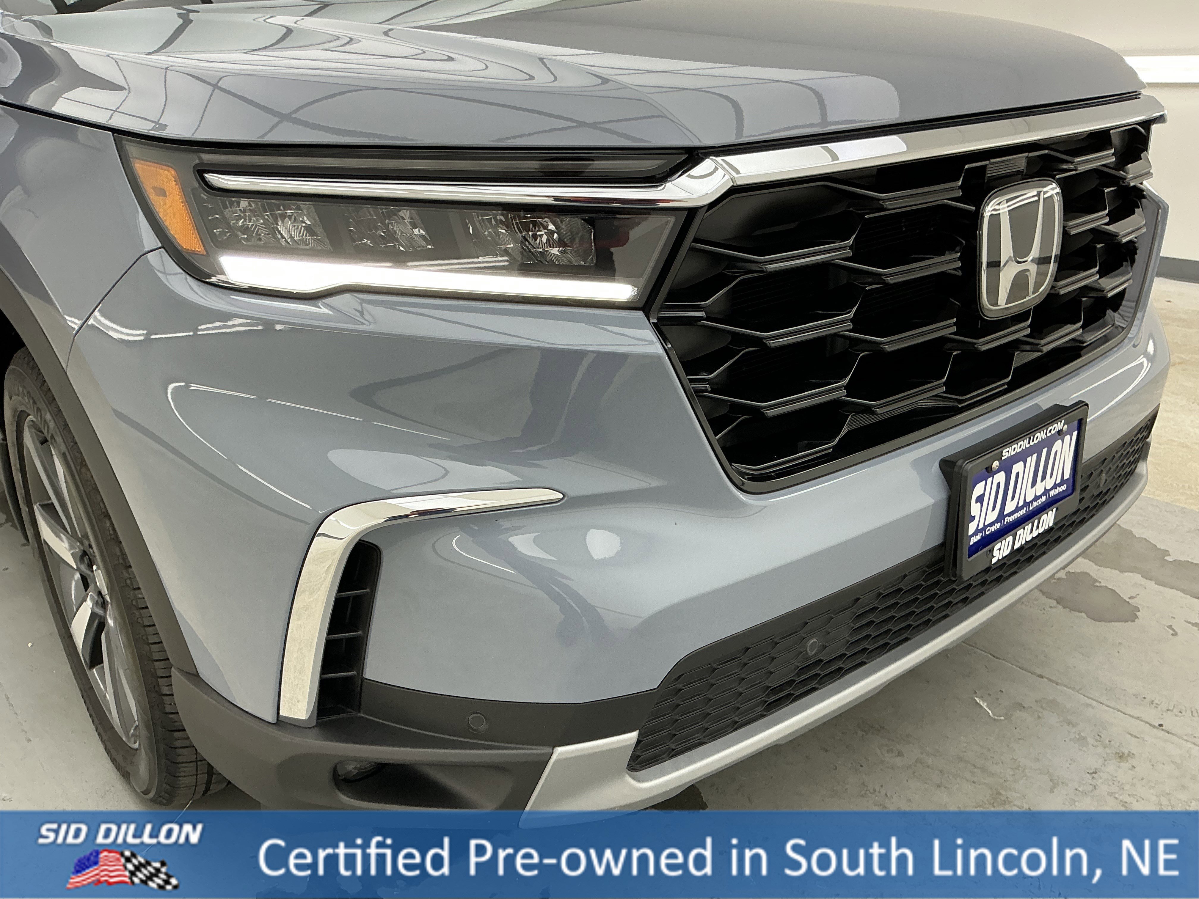 Certified Used 2025 Green Honda Touring image 27