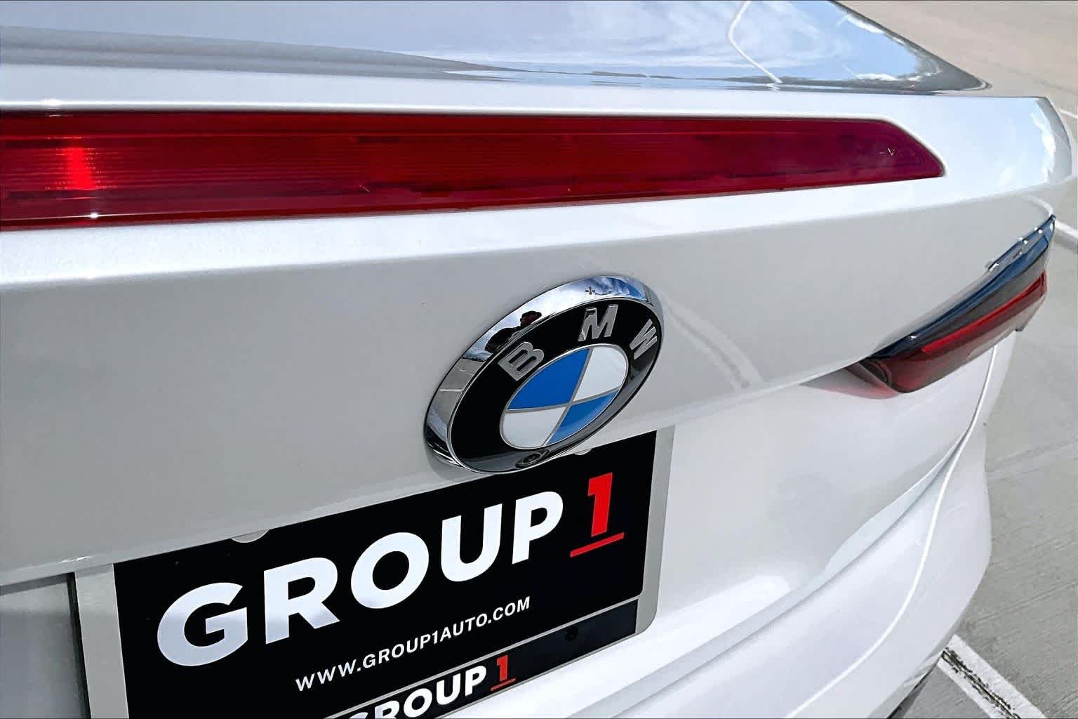 Used 2024 Mineral White Metallic BMW 430i xDrive image 27