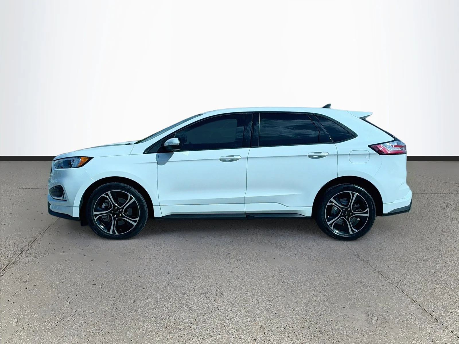 Used 2022 White Ford ST image 4