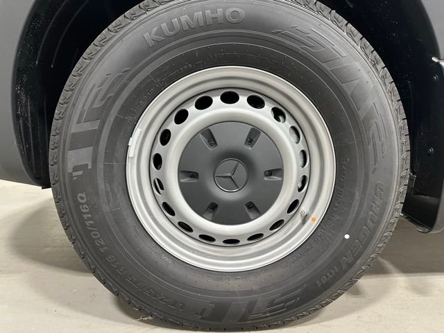 New 2026  Mercedes-Benz Cargo 170 WB image 21