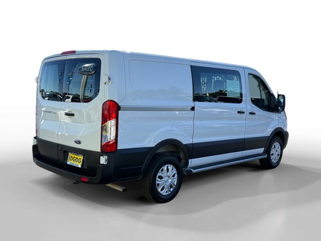 Certified Used 2025 Oxford White Ford Base image 5