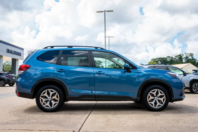 Certified Used 2024 Horizon Blue Pearl Subaru Premium image 19
