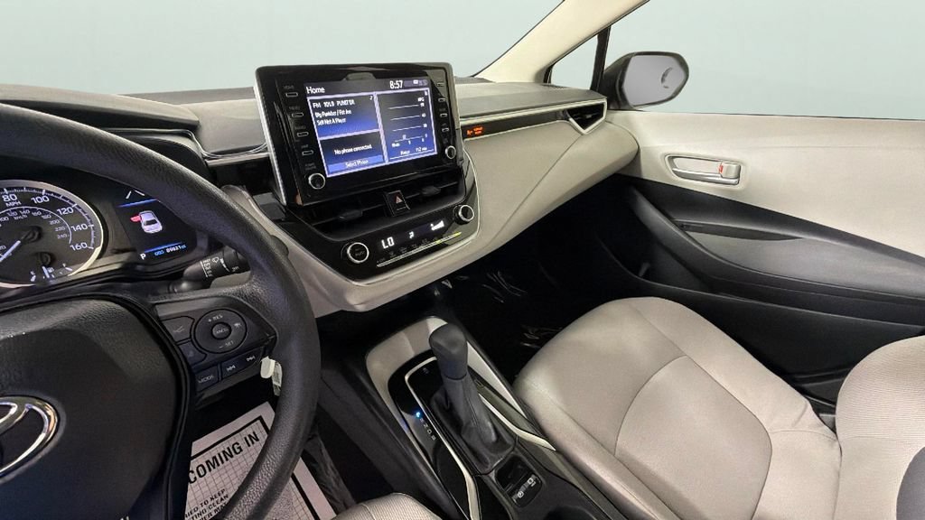 Used 2020 Silver Toyota LE image 19