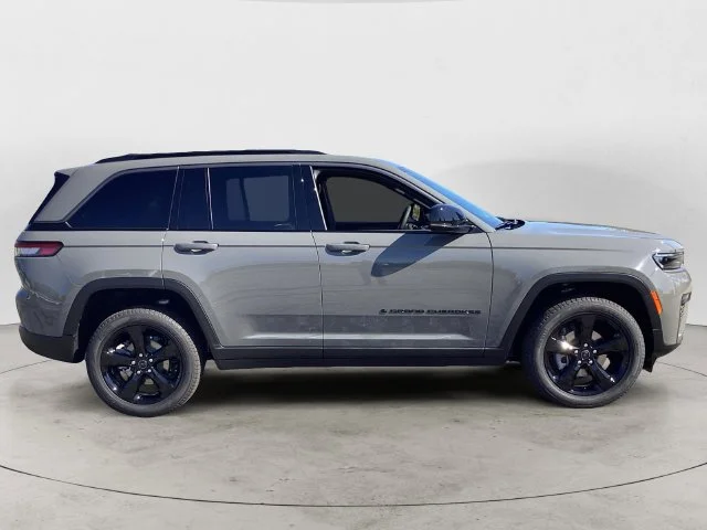 New 2027 Gray Jeep LIMITED 4X4 image 7