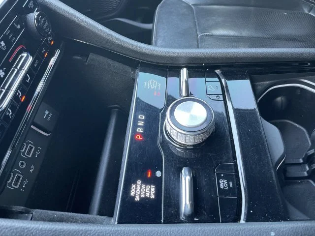 Used 2022 Red Jeep Overland image 22