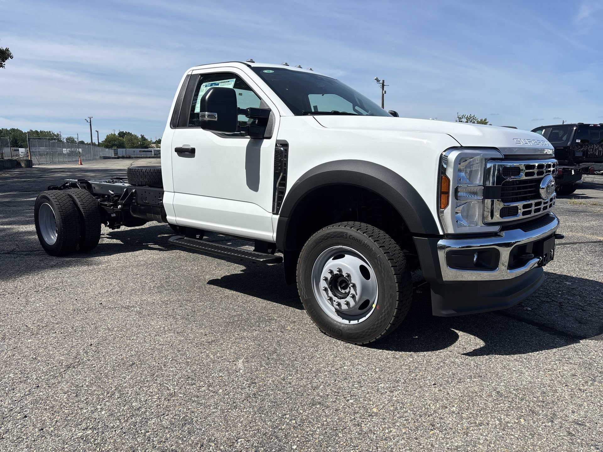 New 2026 Oxford White Ford XL image 18