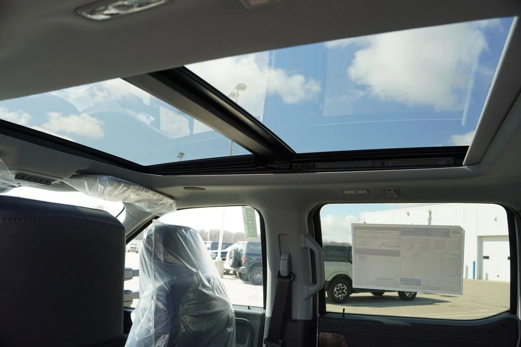 New 2026 Star White Metallic Tri-Coat Ford Lariat image 12