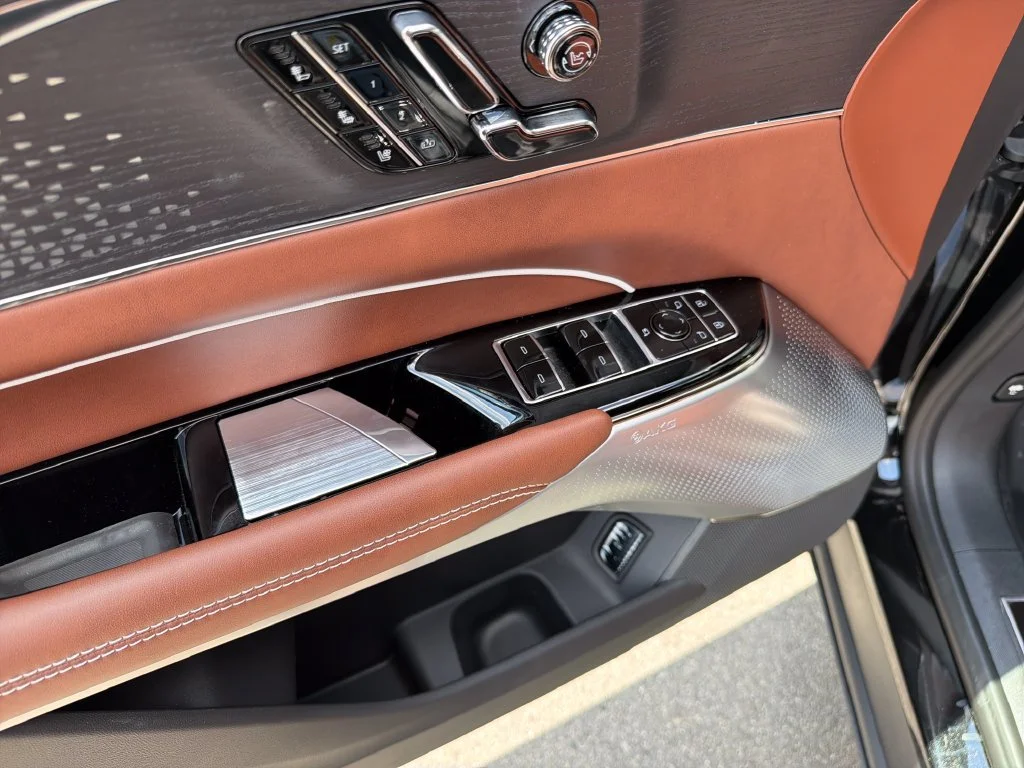 New 2027 Stellar Black Metallic Cadillac Signature Luxury image 17