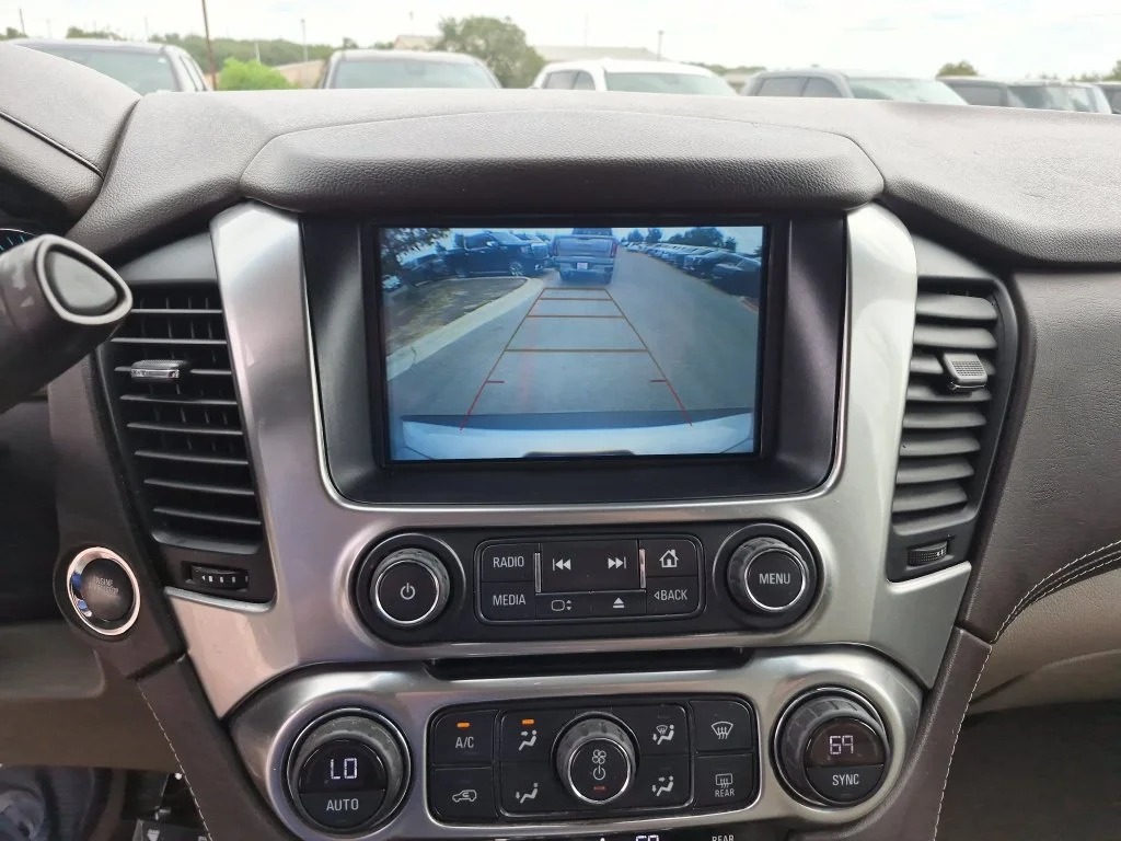 Used 2018 Silver Chevrolet LT image 24