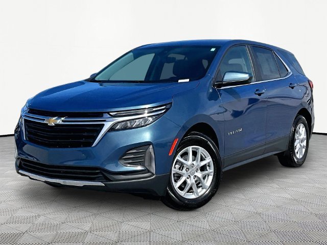 Used 2024 Lakeshore Blue Metallic Chevrolet LT image 3