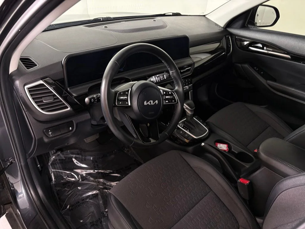 Used 2024 Gray Kia X-Line image 17