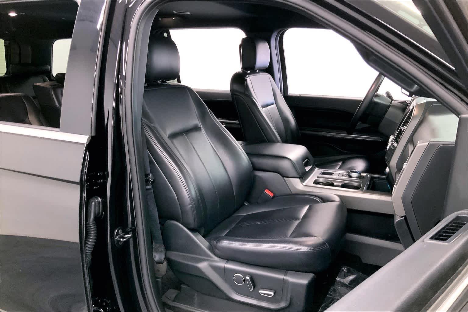 Used 2019 Agate Black Metallic Ford XLT image 7