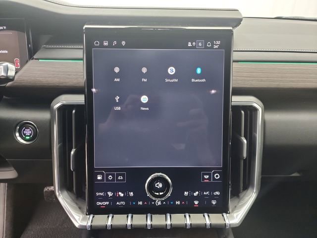 2026 GMC Acadia Denali - Photo 13
