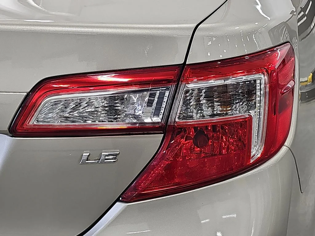 Used 2013 Beige Toyota LE image 33