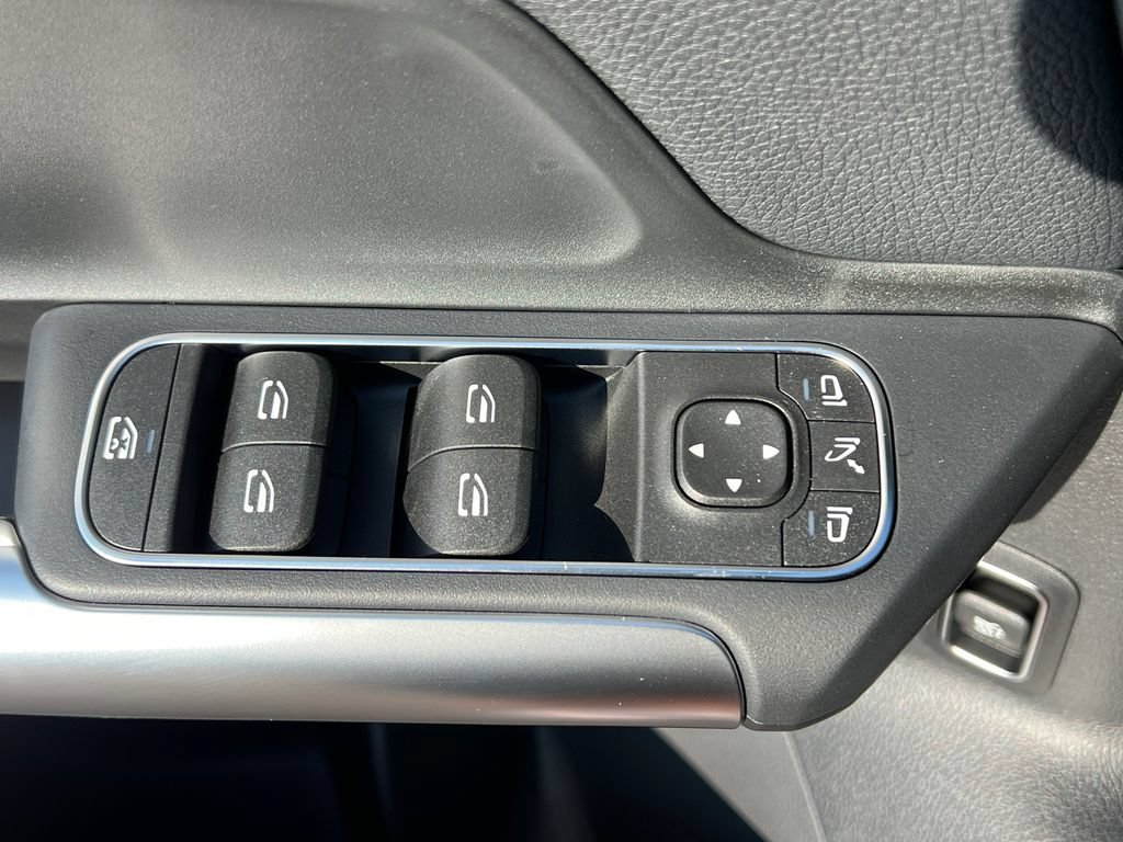 New 2026 Mountain Grey Metallic Mercedes-Benz GLA 250 image 50