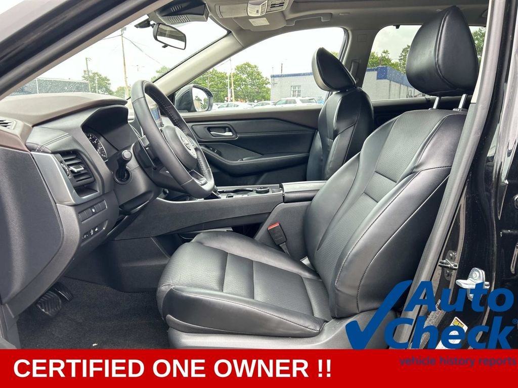 Used 2023 Black Nissan SV image 12