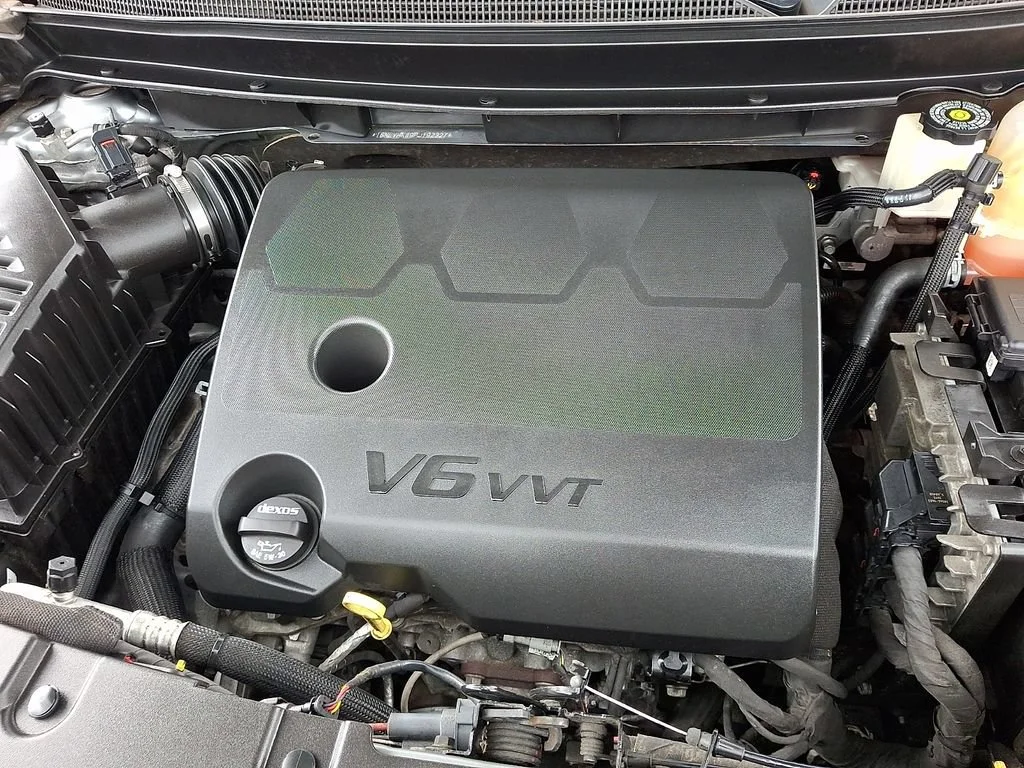 Used 2023 Sterling Gray Metallic Chevrolet LT Leather image 30