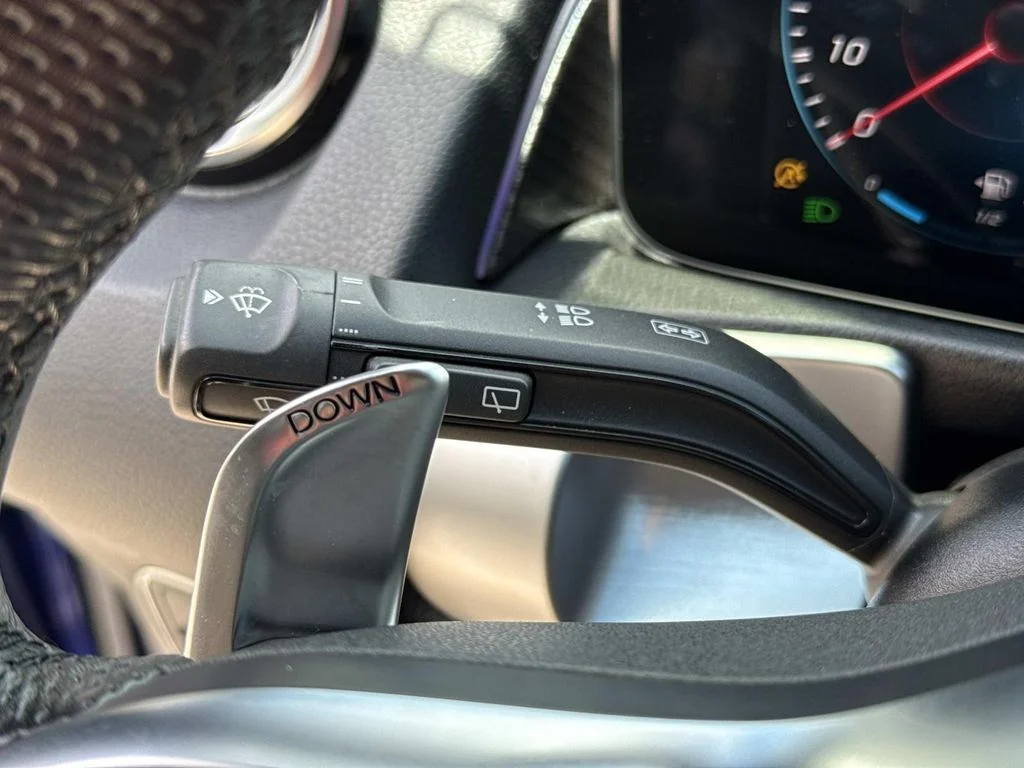 Used 2022  Mercedes-Benz GLB 35 AMG® image 39