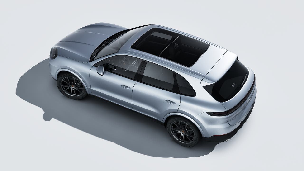 New 2026 Dolomite Silver Metallic Porsche  image 4