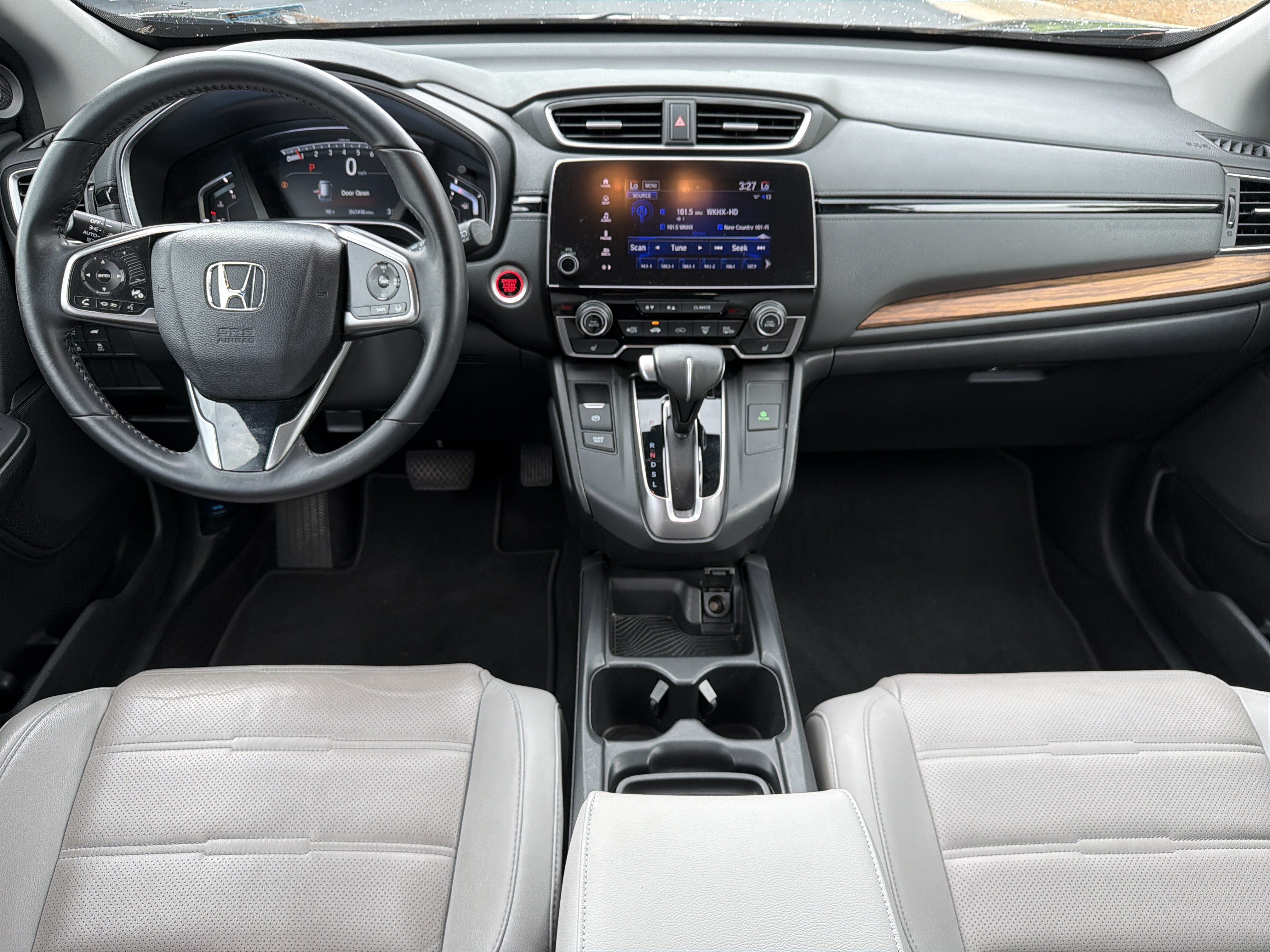 Used 2018 Gunmetal Metallic Honda Touring image 2