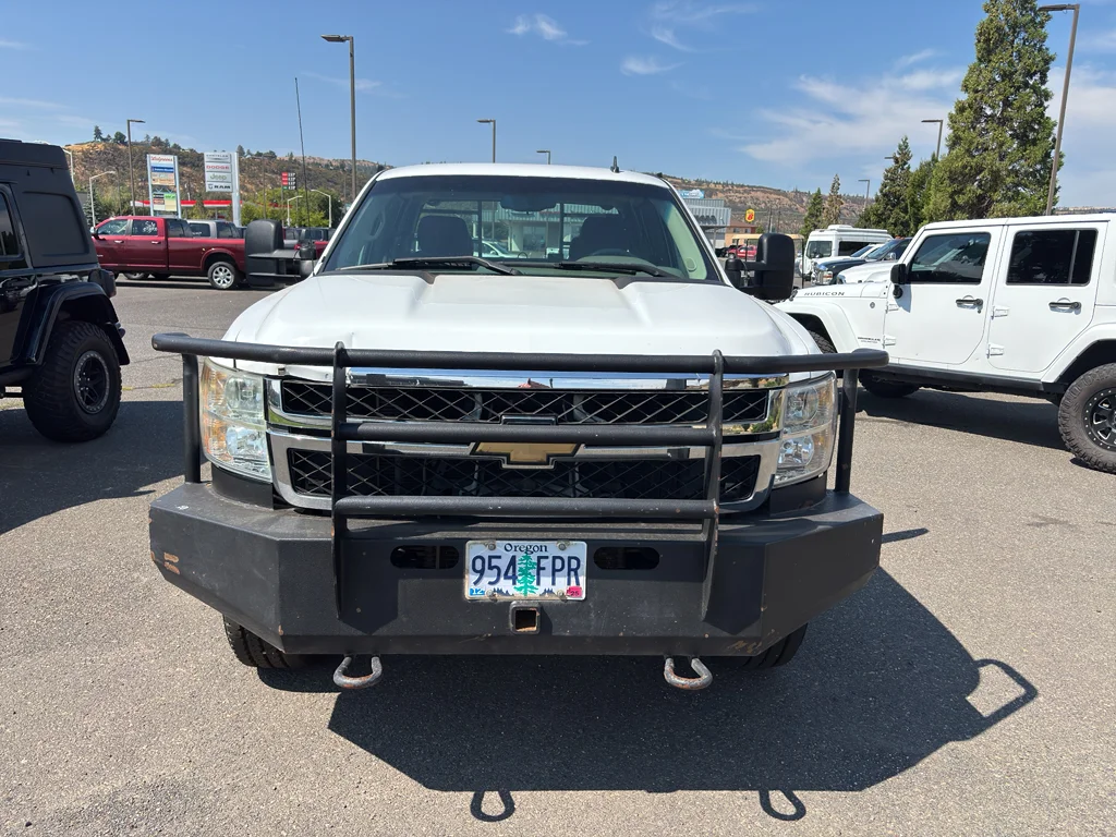 2011 Chevrolet Silverado 3500HD Work Truck - Photo 3