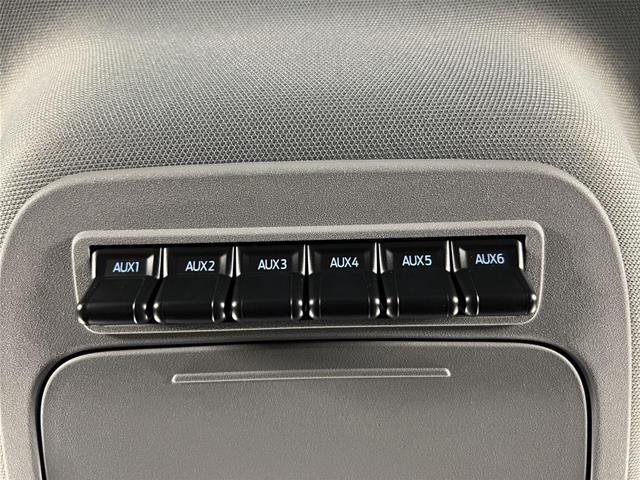 New 2026 Oxford White Ford F-250® XL image 73