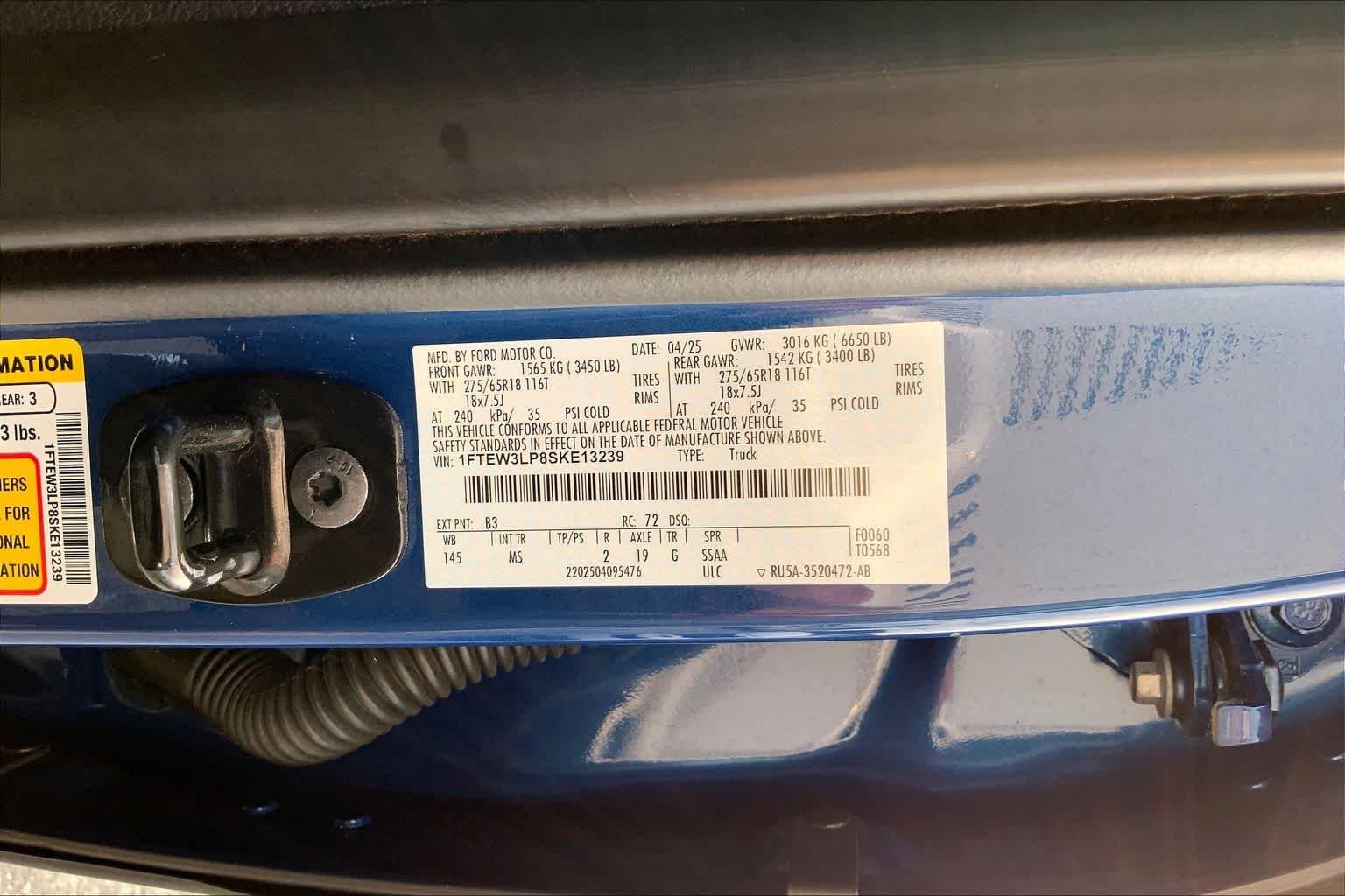 Used 2025 Atlas Blue Metallic Ford XLT image 31