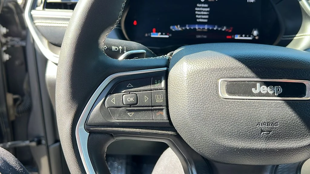Used 2023 Gray Jeep Altitude X image 21