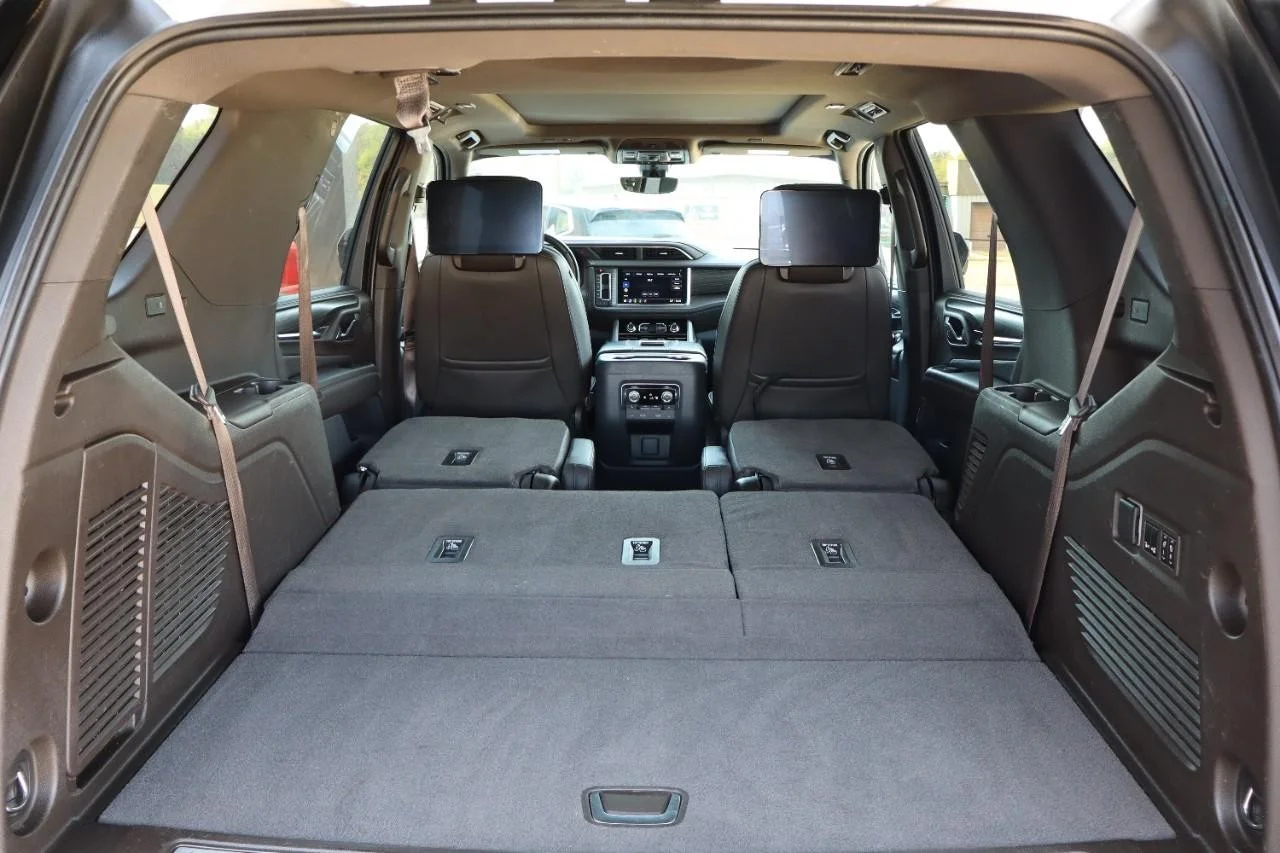 Used 2021 White Frost Tricoat GMC Denali image 32