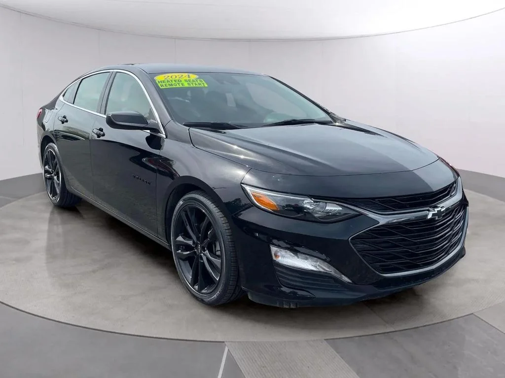 Used 2024 Mosaic Black Metallic Chevrolet LT image 7