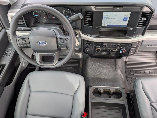 2026 Ford F-450 Super Duty Chassis Cab XL - Photo 6