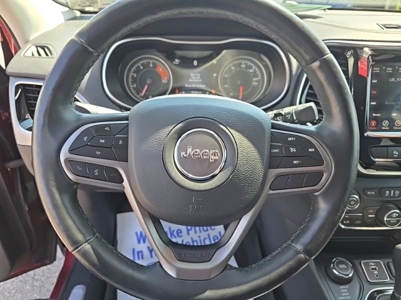 Used 2019 Red Jeep Limited image 11
