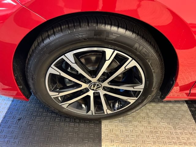 New 2026 Red Volkswagen 1.5T Sport image 8