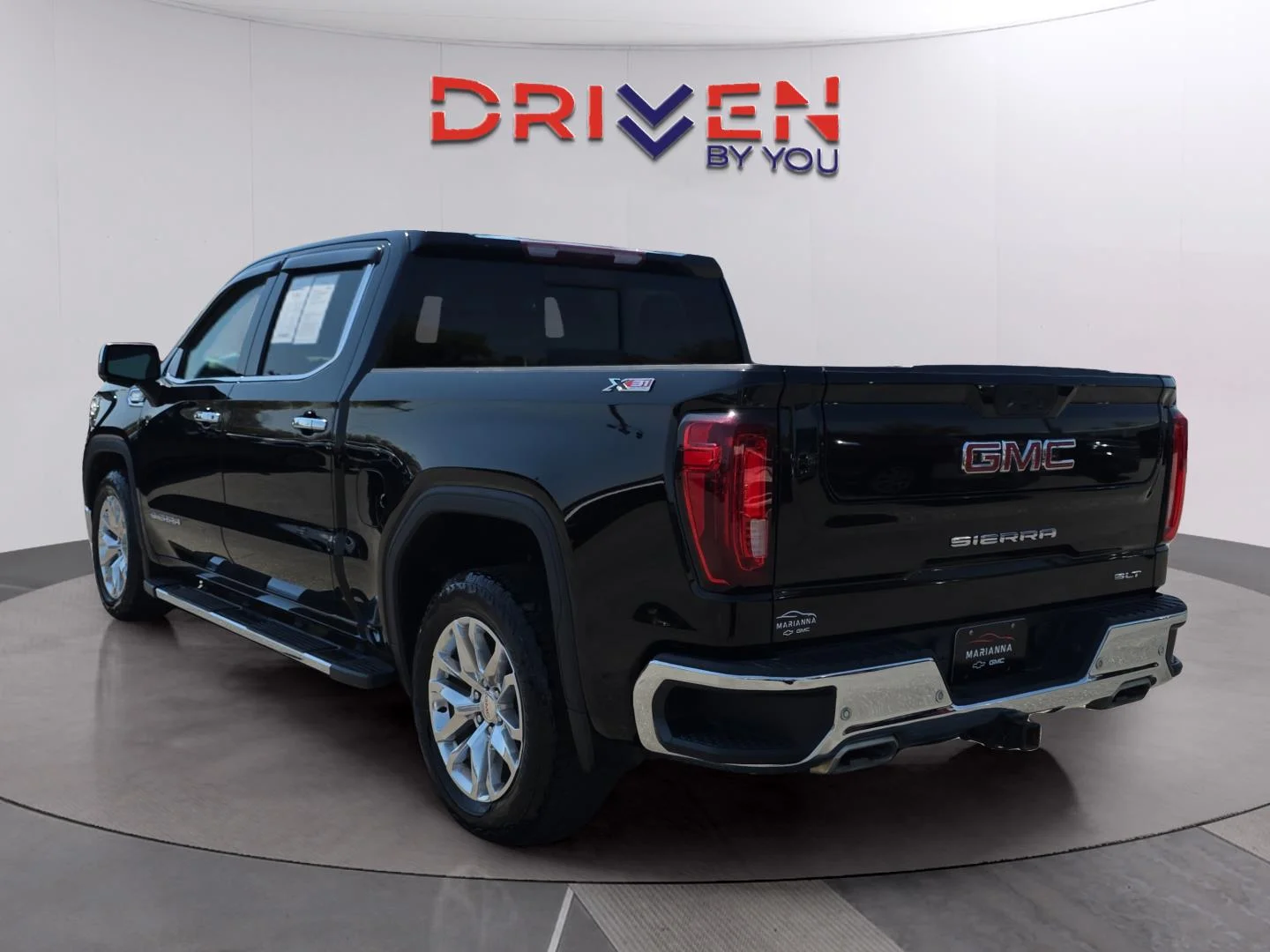 Used 2021 Onyx Black GMC SLT image 3