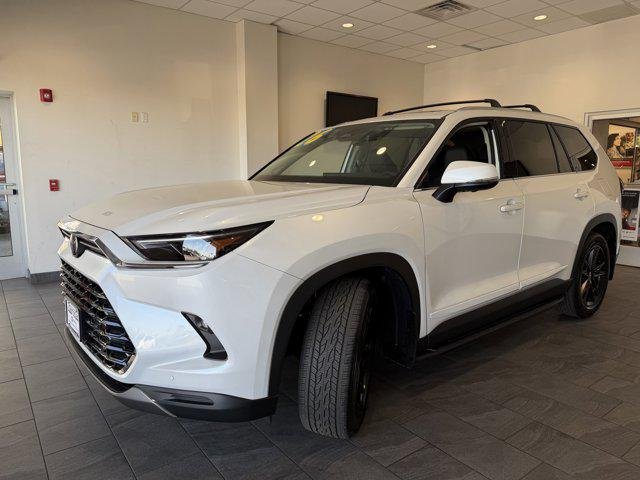 Certified Used 2026 WIND CHILL PEARL Toyota  image 25